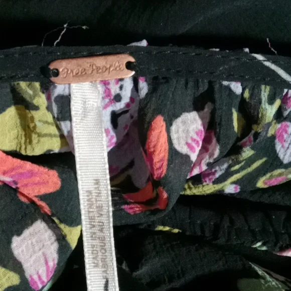 Free People Womens Small Top Final Rose Black Floral Blouse Sheer Balloon Sleeve - Picture 8 of 10